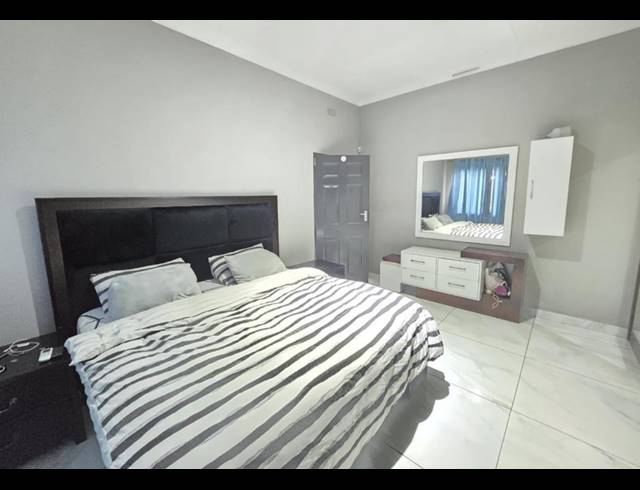 3 BEDROOM HOUSE FOR SALE IN FLORENTIA